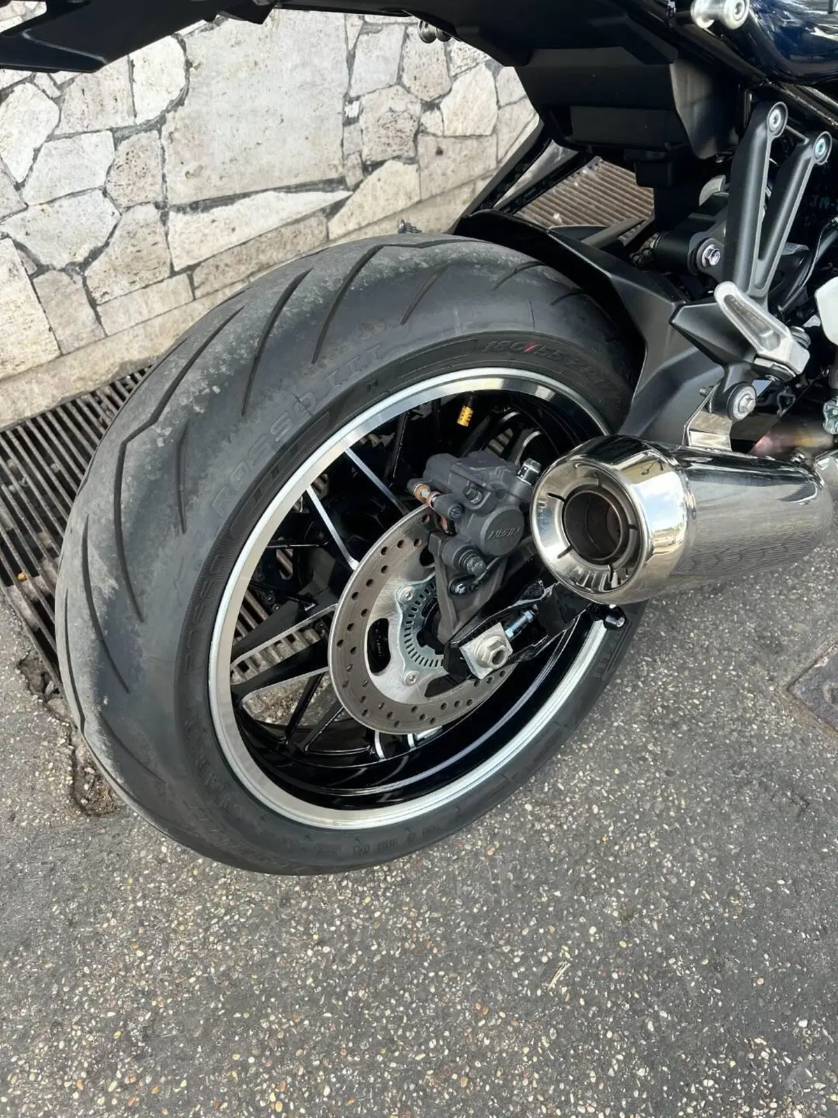 Kawasaki Z 900 RS (2022 - 25) (9)