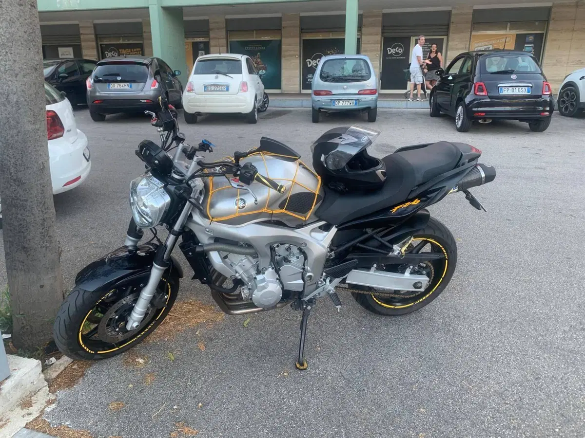 Yamaha FZ6 (2004 - 07) (3)