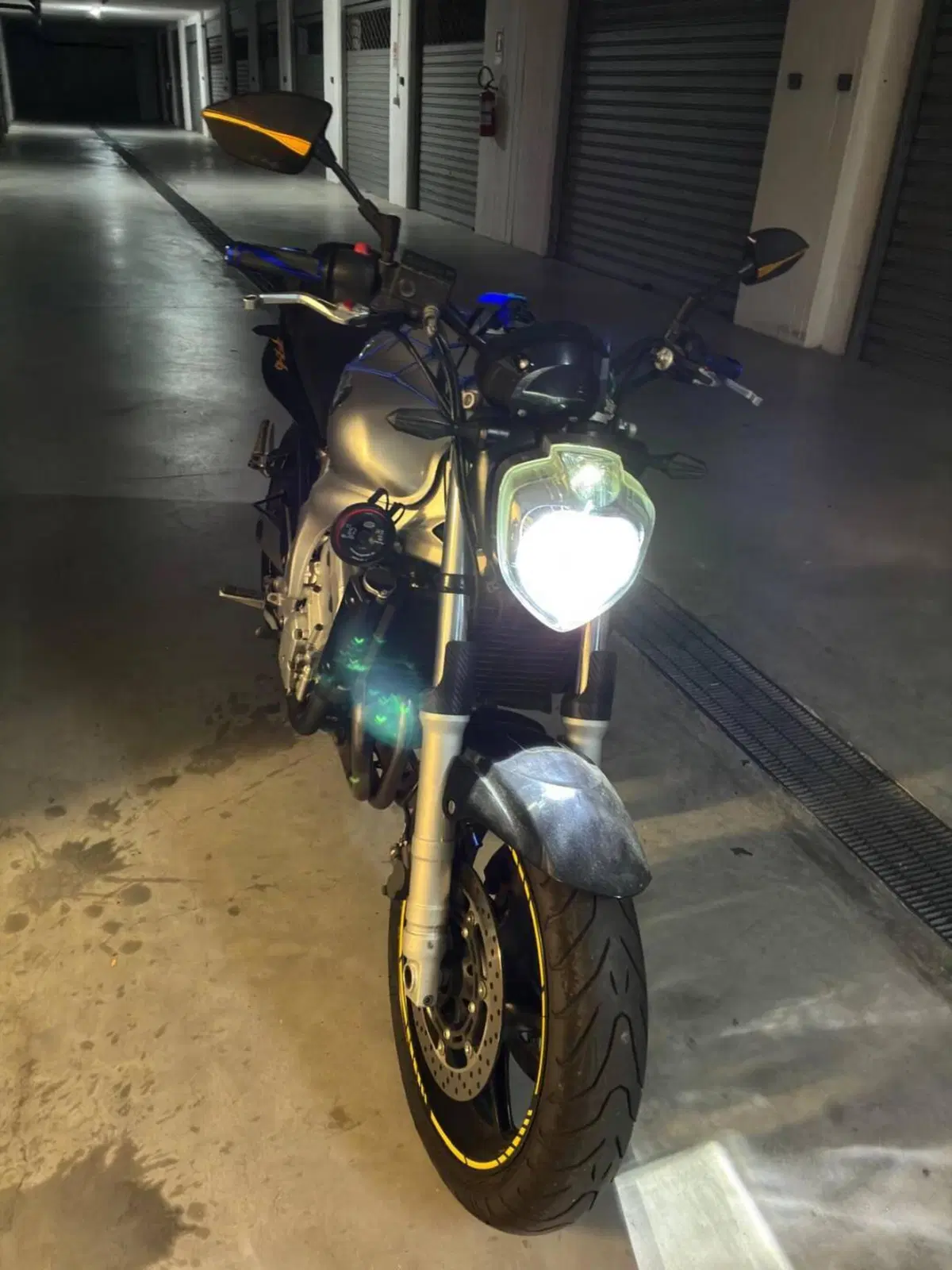 Yamaha FZ6 (2004 - 07) (6)