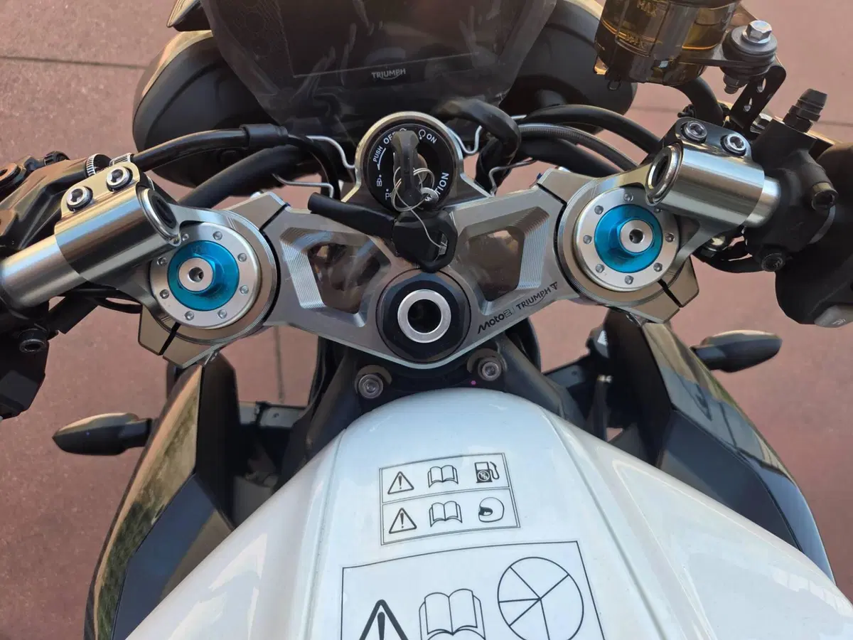 Triumph Street Triple 765 Moto2 (2026) (13)