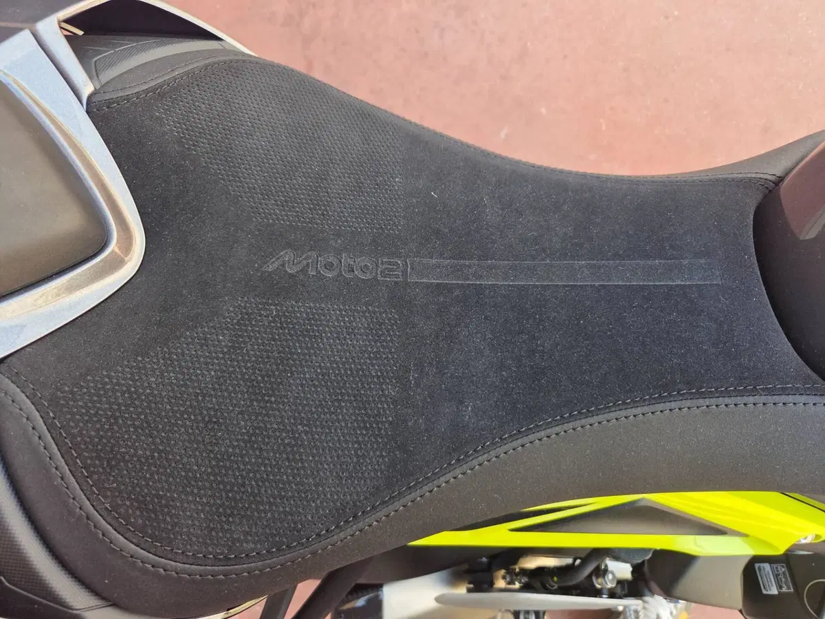 Triumph Street Triple 765 Moto2 (2026) (14)
