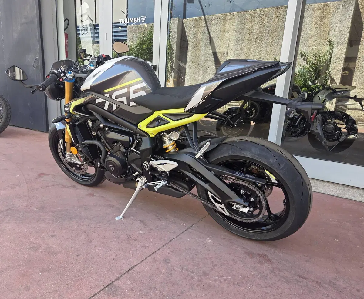 Triumph Street Triple 765 Moto2 (2026) (6)