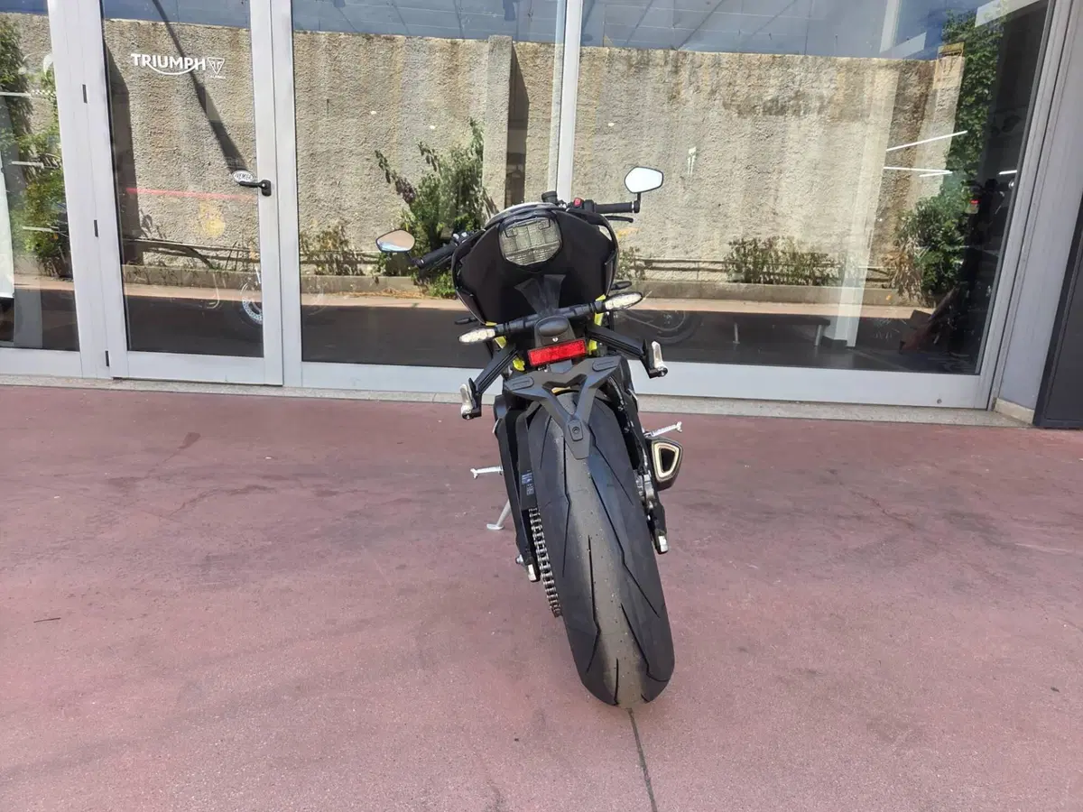 Triumph Street Triple 765 Moto2 (2026) (19)
