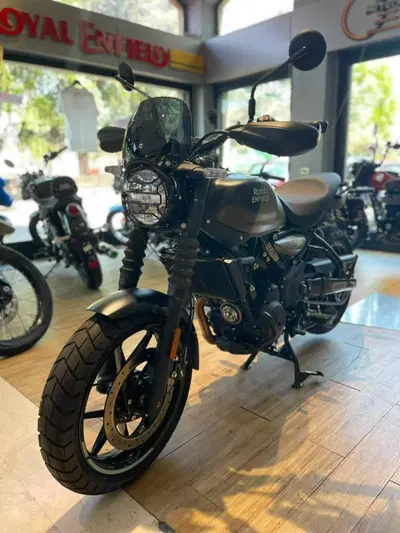 Royal Enfield Guerrilla 450 (2024 - 26) usata