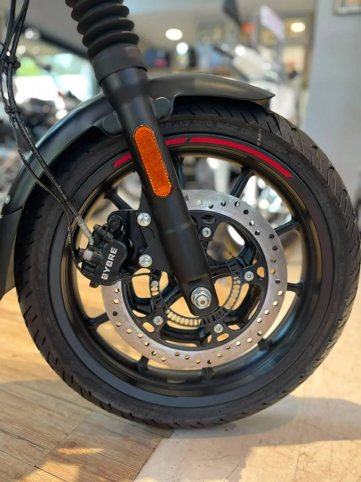 Royal Enfield HNTR 350 (2022 - 26) (3)