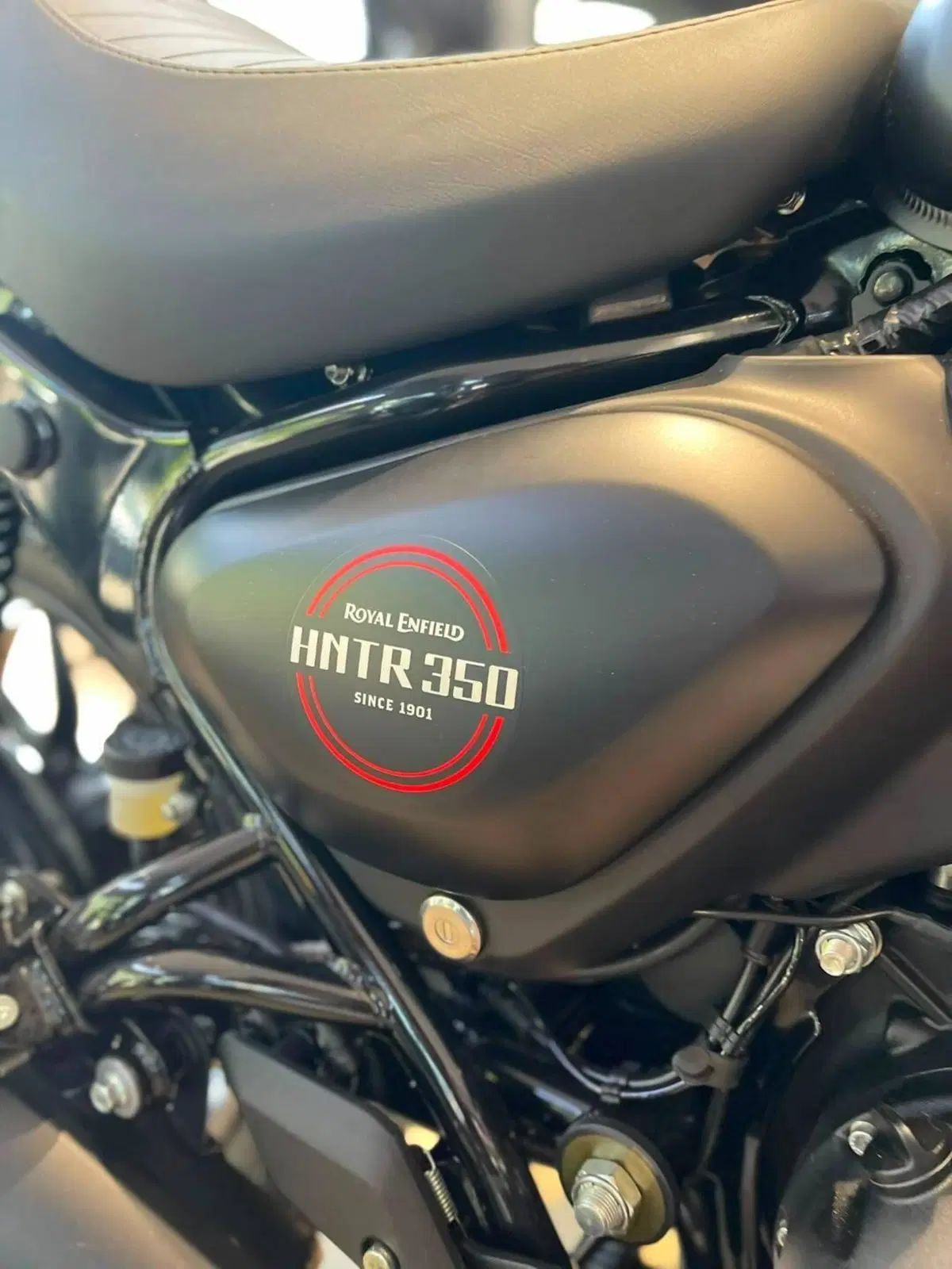 Royal Enfield HNTR 350 (2022 - 26) (4)