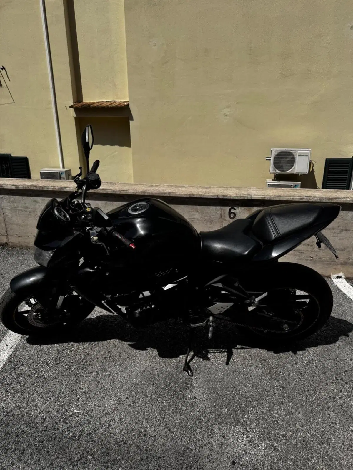 Kawasaki Z 750 (2007 - 14) (5)