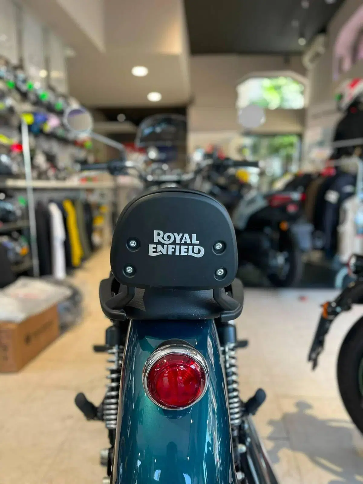 Royal Enfield Meteor 350 Aurora (2024 - 26) (6)