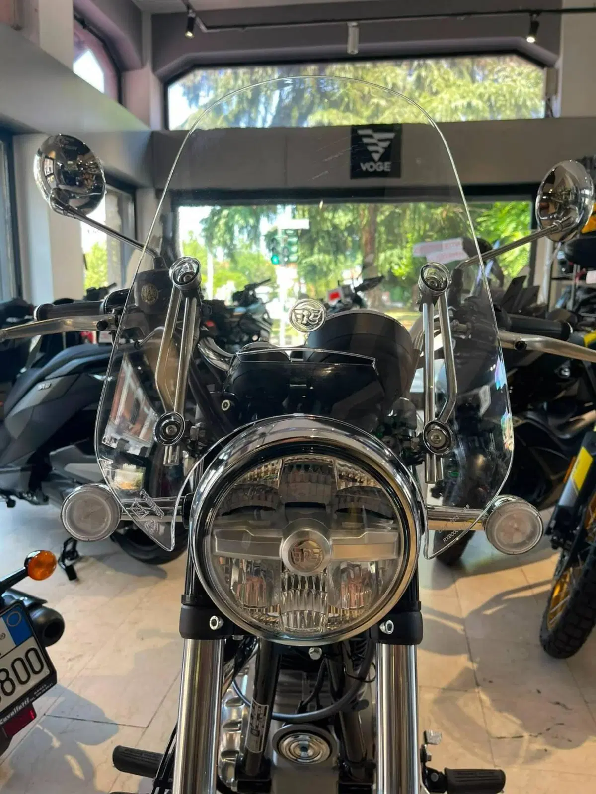 Royal Enfield Meteor 350 Aurora (2024 - 26) (11)