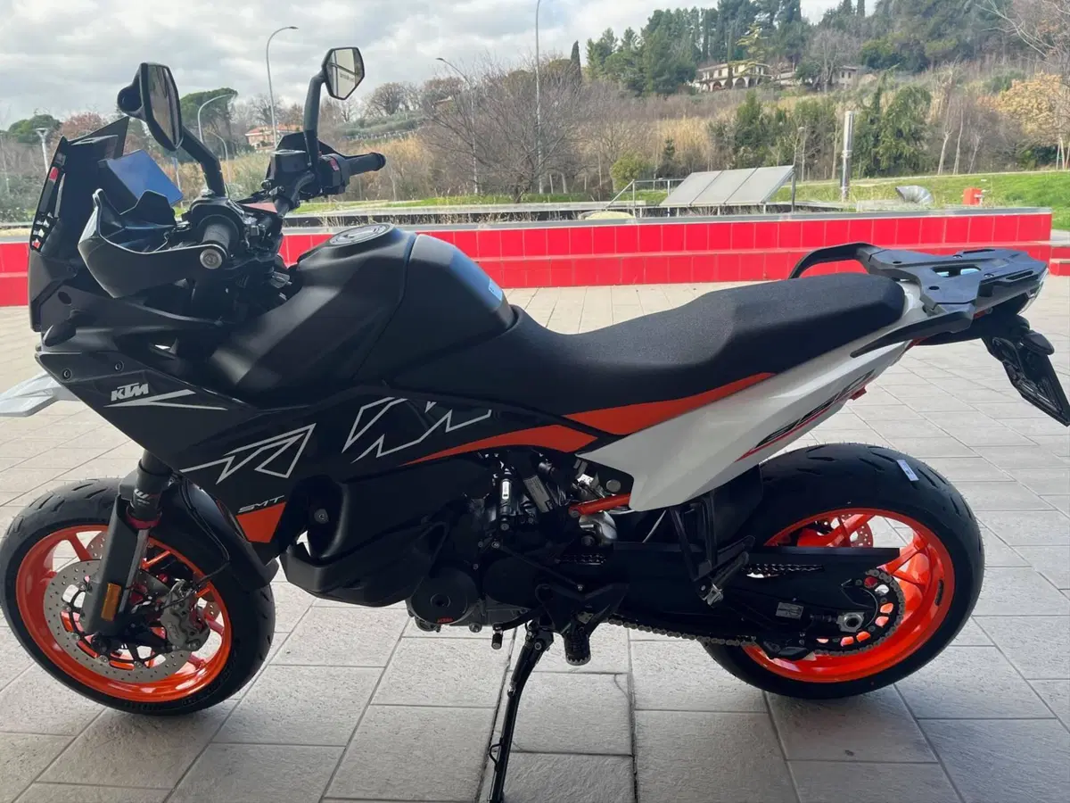 KTM 890 SMT (2026) (3)