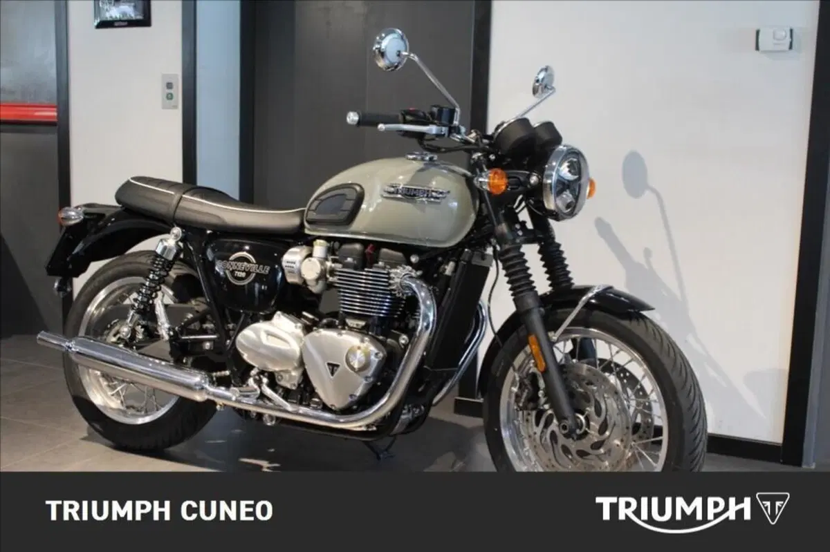 Triumph Bonneville T120 (2026) (2)