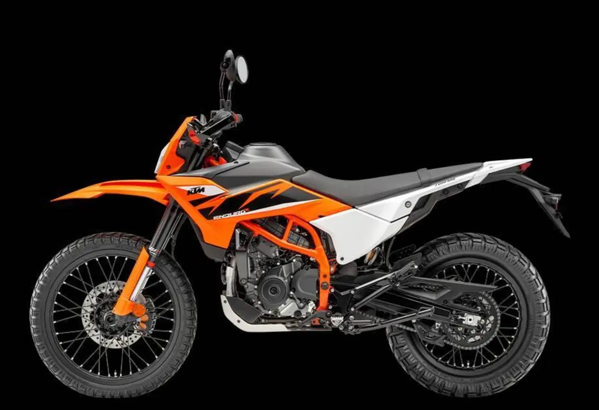 KTM 125 Enduro R (2025 - 26) (4)