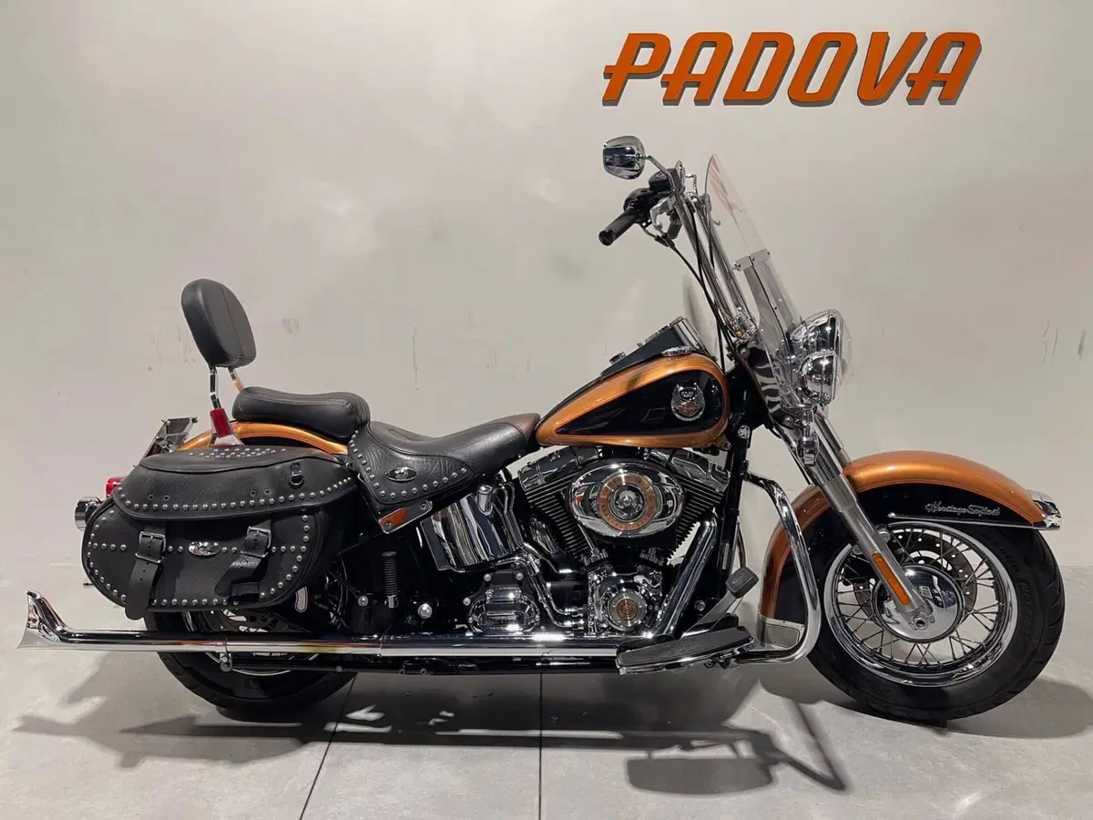 Harley-Davidson 1584 Heritage Classic (2008 - 10) - FLSTC