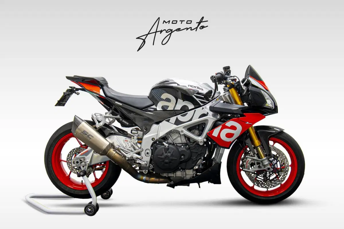 Aprilia Tuono V4 Factory (2017 - 18)