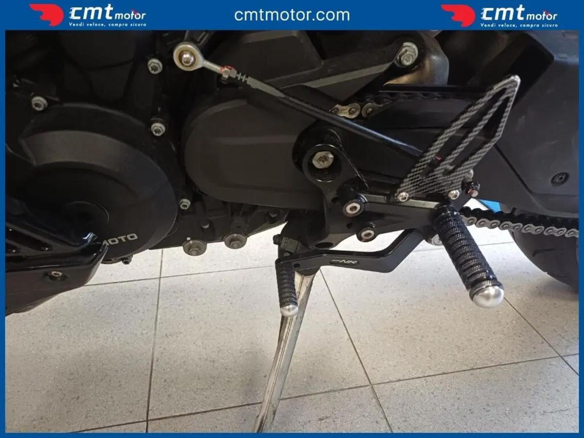 CFMOTO 800NK Advanced (2023 - 26) (7)