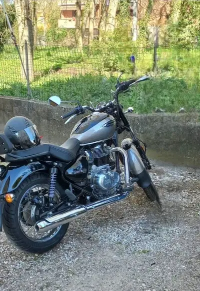 Royal Enfield Meteor 350 Aurora (2024 - 26) usata