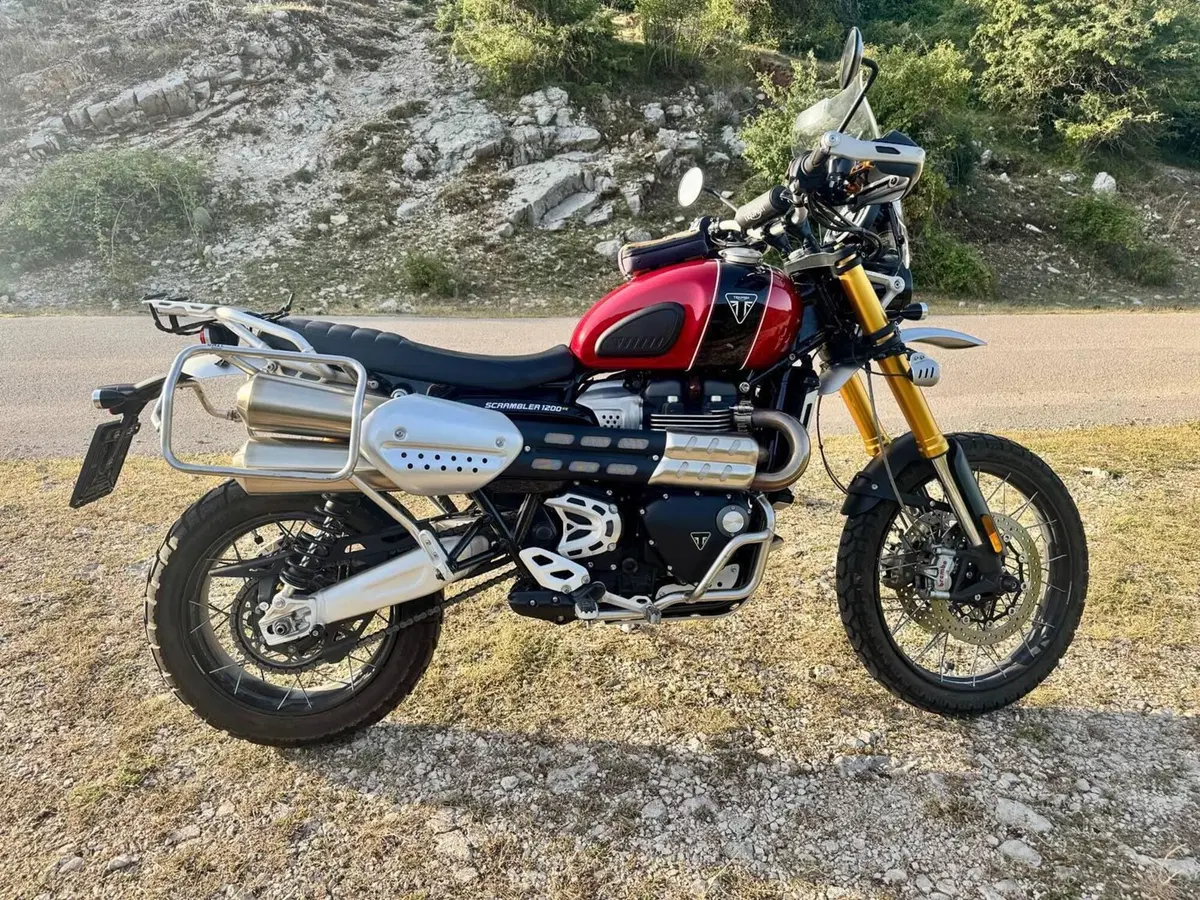 Triumph Scrambler 1200 XE Gold Line Edition (2021 - 22) (2)