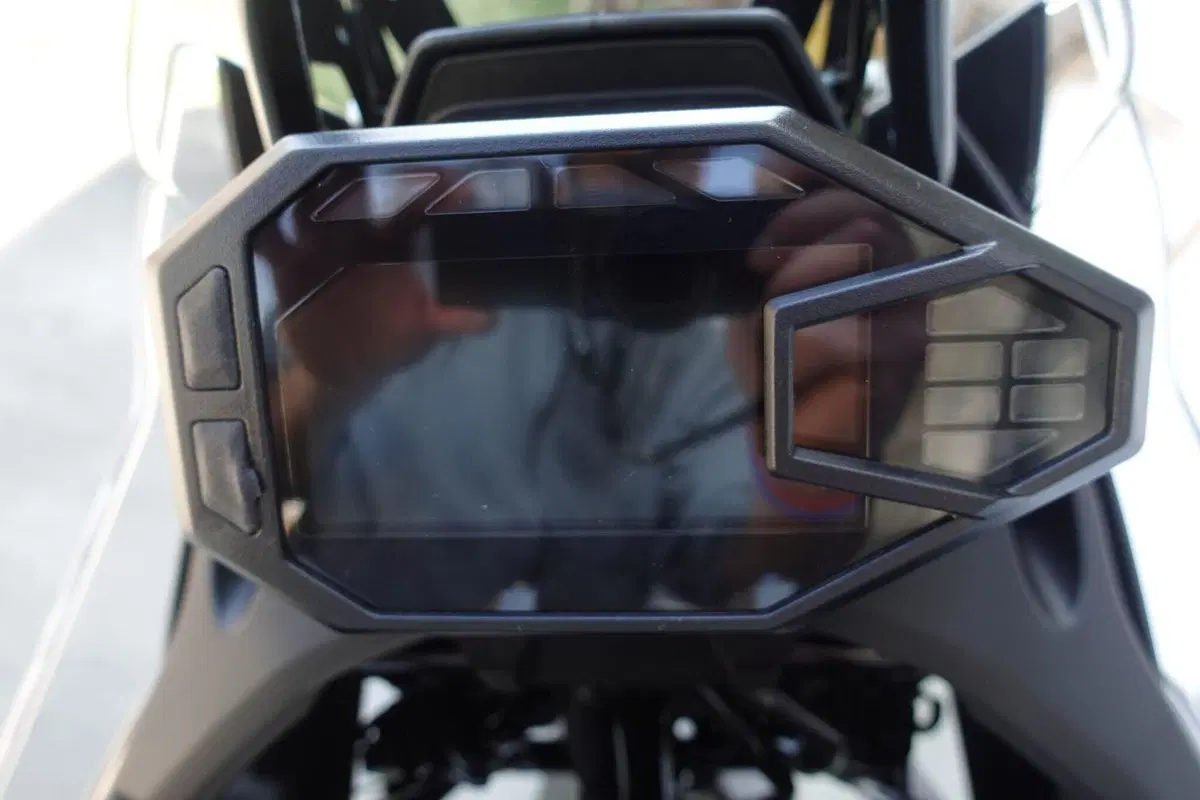 Kawasaki KLE 500 (2026) (4)