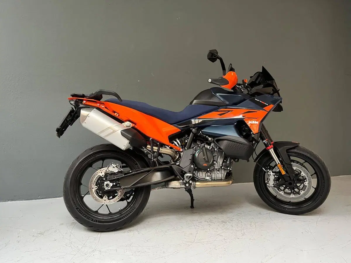 KTM 890 SMT (2026)