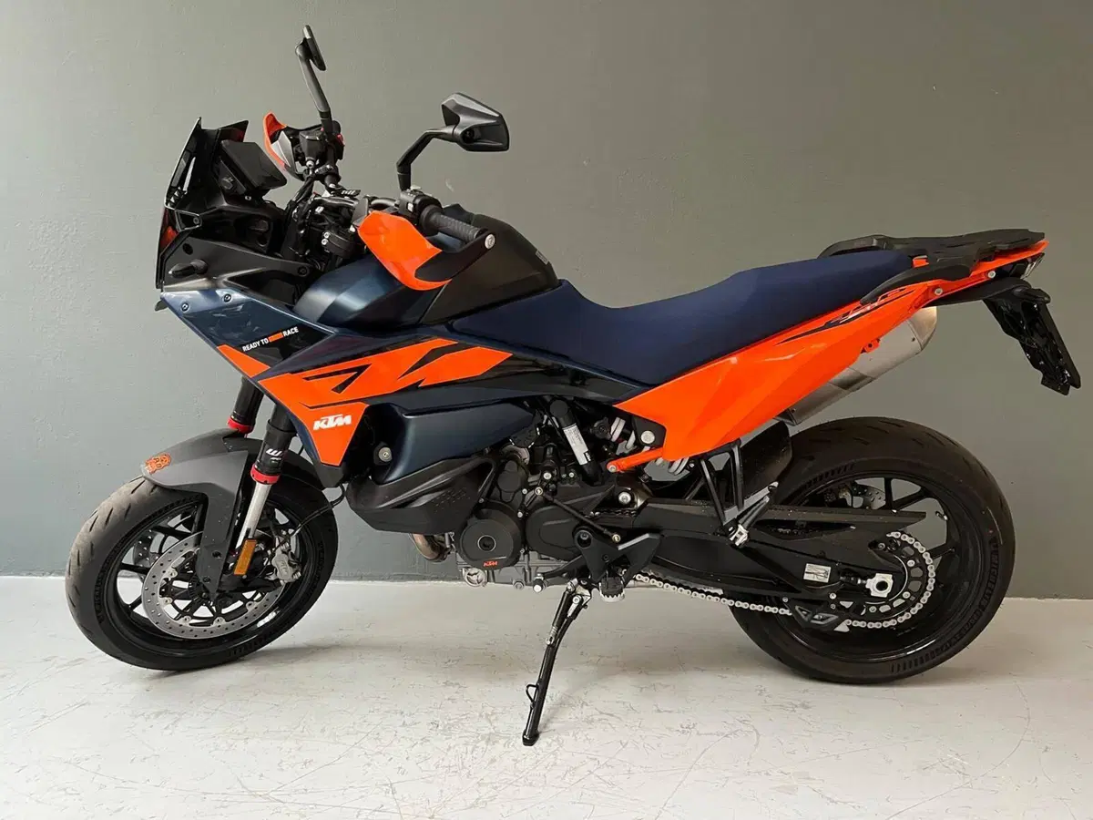 KTM 890 SMT (2026) (2)