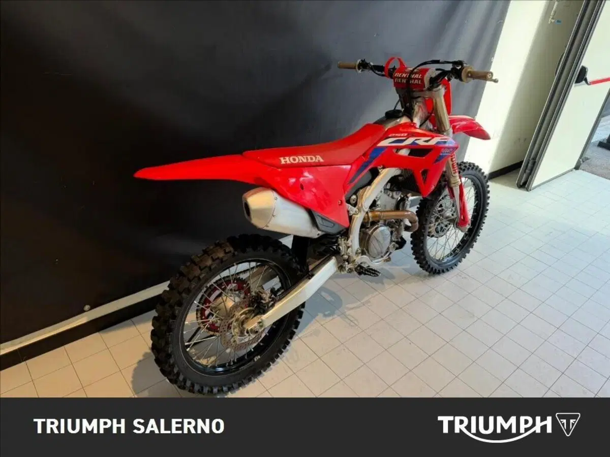 Honda CRF 250R (2022) (4)