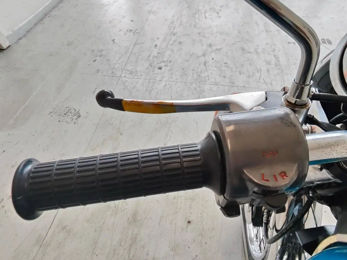 Honda CB 500 FOUR (6)