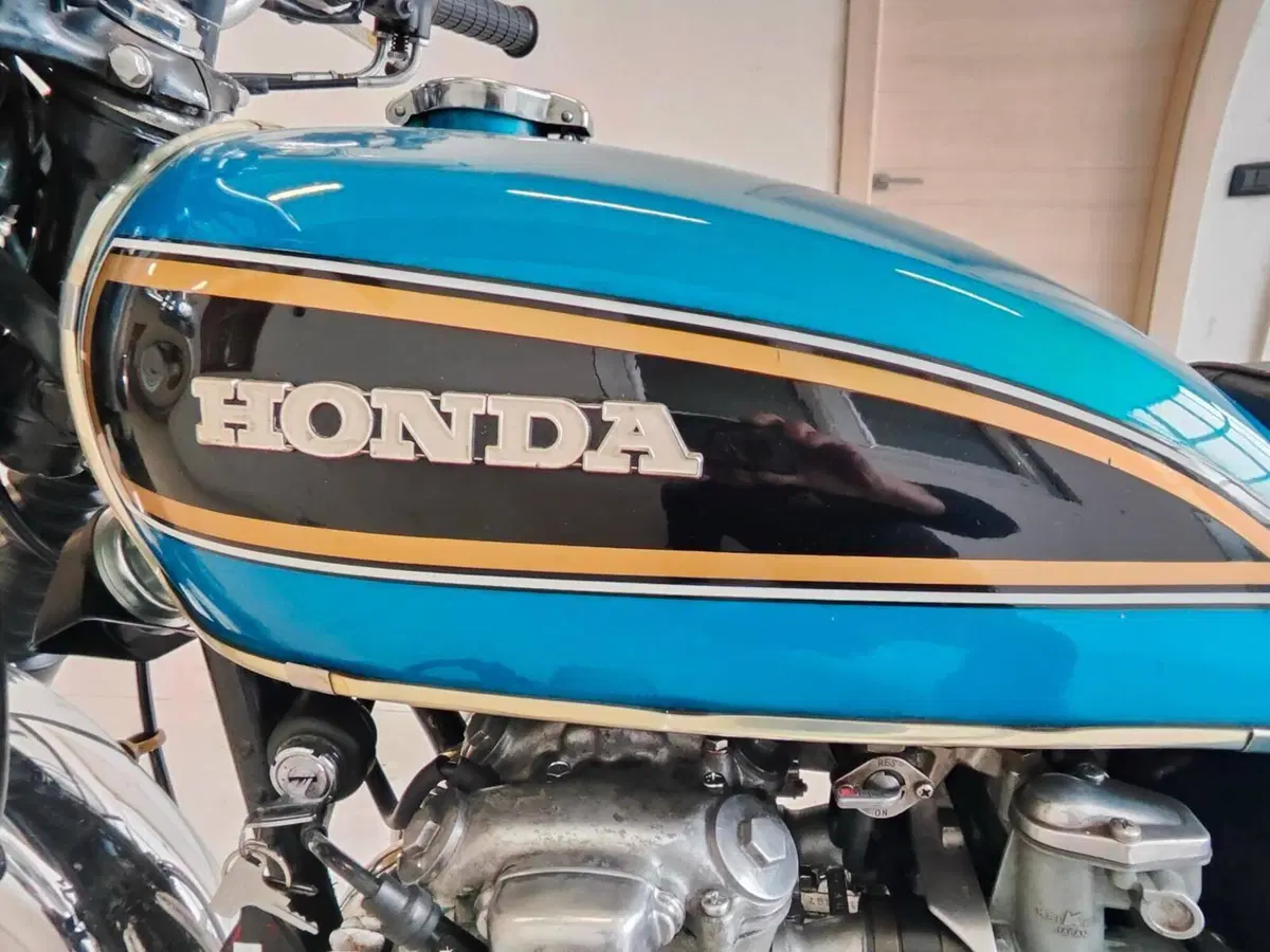Honda CB 500 FOUR (2)