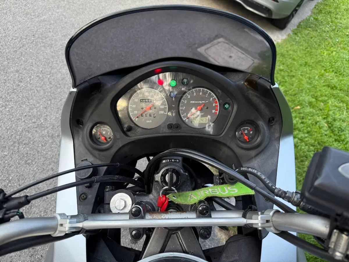 Honda Transalp XL 650V (2005 - 06) (7)