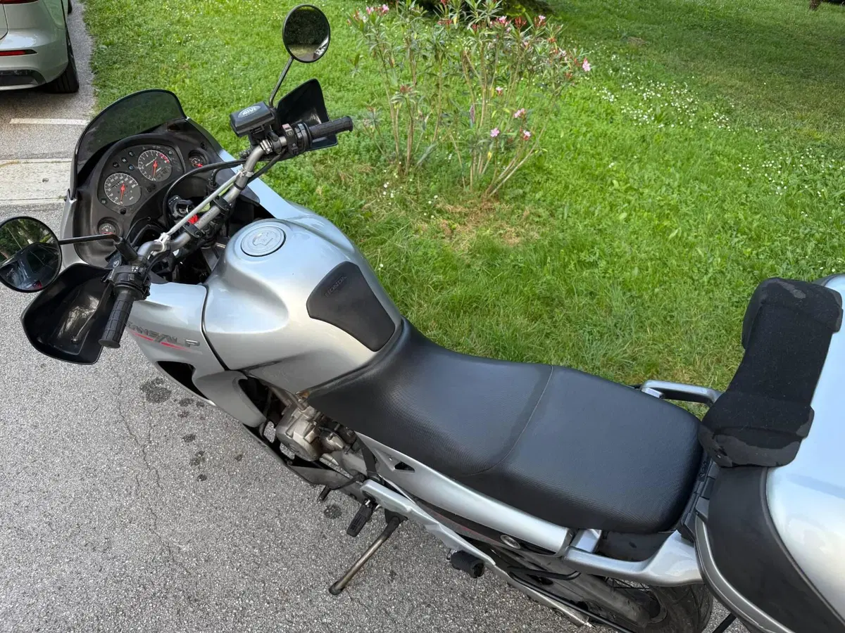 Honda Transalp XL 650V (2005 - 06) (9)