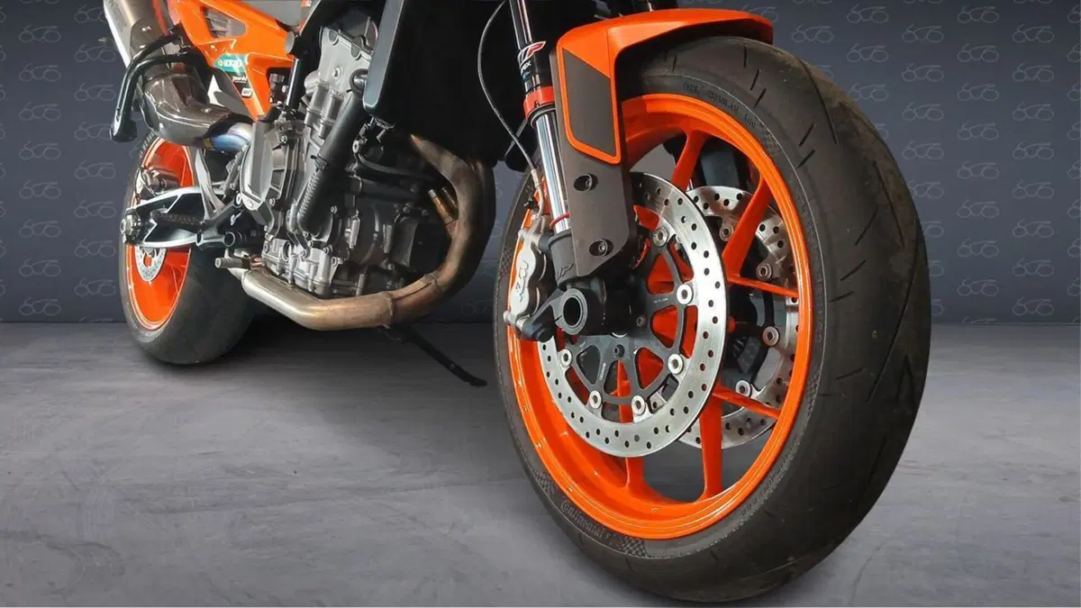 KTM 890 Duke GP (2022 - 23) (5)