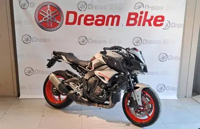 Yamaha MT-10 (2017 - 20) usata