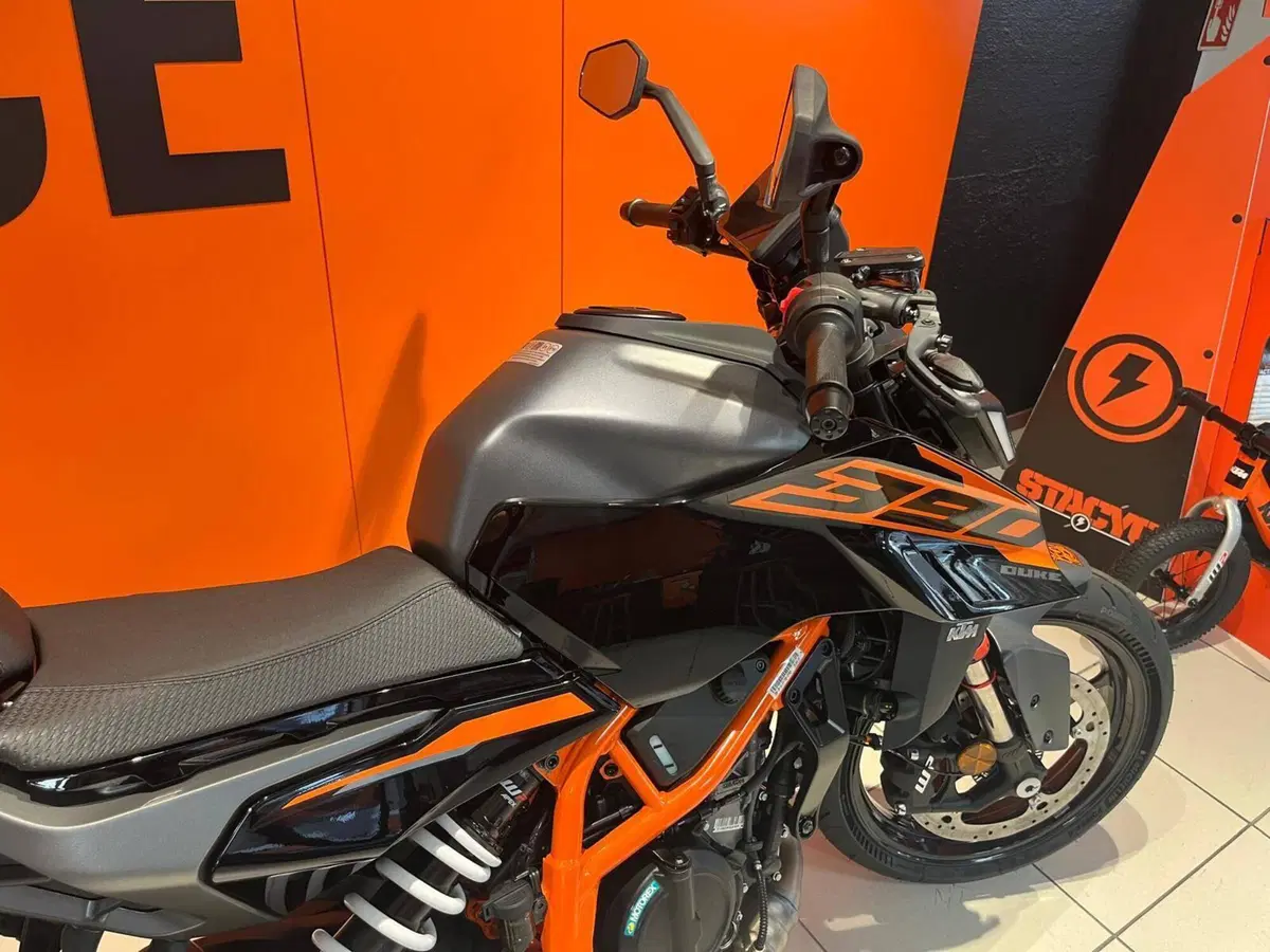 KTM 390 Duke (2026) (2)
