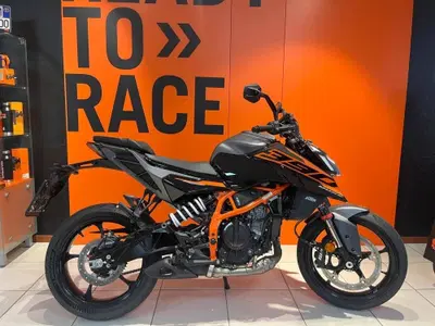 KTM 390 Duke (2026) usata