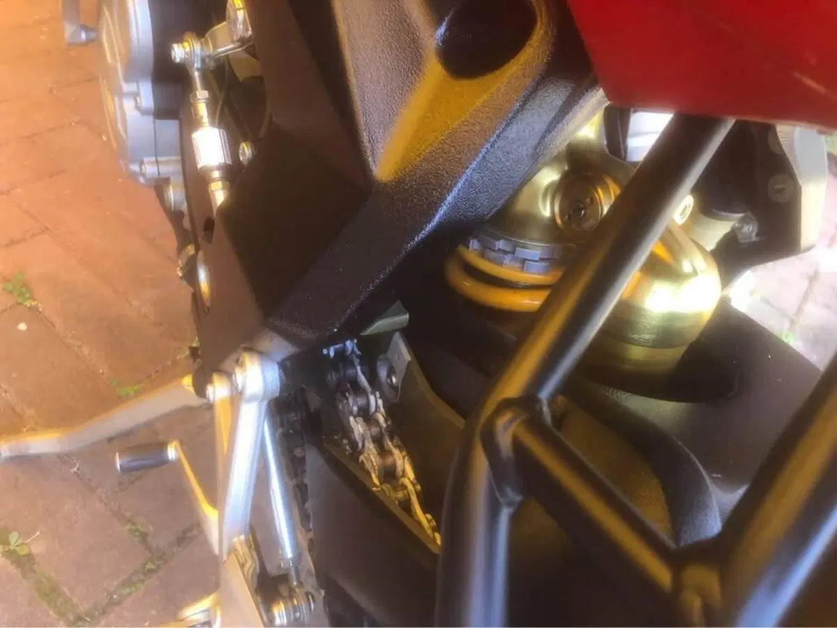 MV Agusta Brutale 675 EAS ABS (2011 - 16) (2)