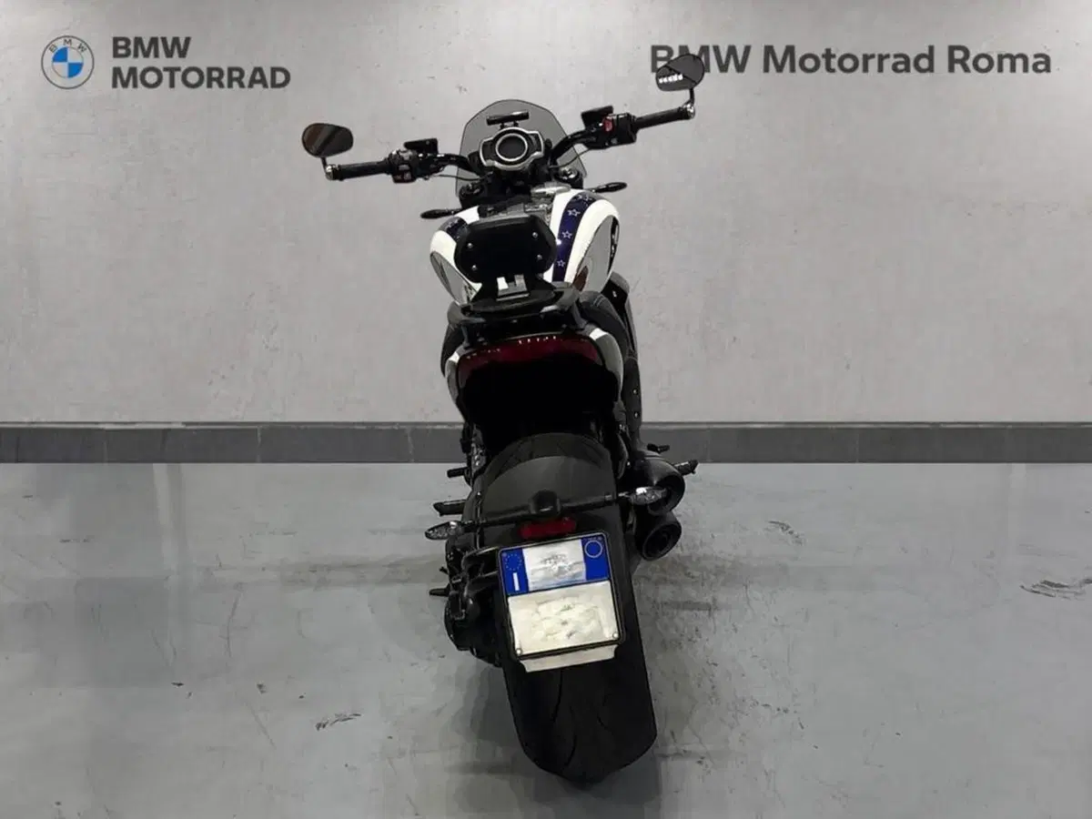 Triumph Rocket 3 R Evel Knievel Special Edition (2025) (4)