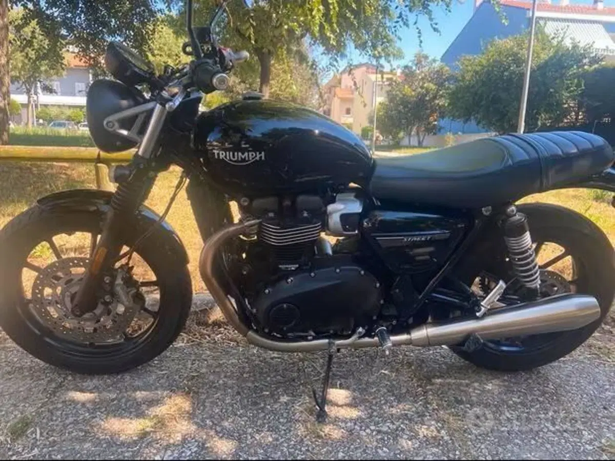 Triumph Street Twin 900 (2021 - 22) (6)