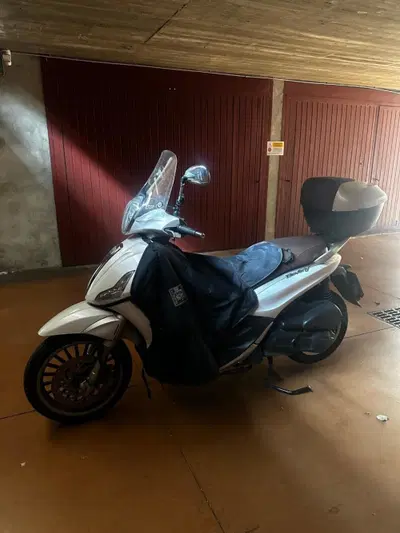 Piaggio Beverly 300 i.e. ABS-ASR (2016 - 20) usata