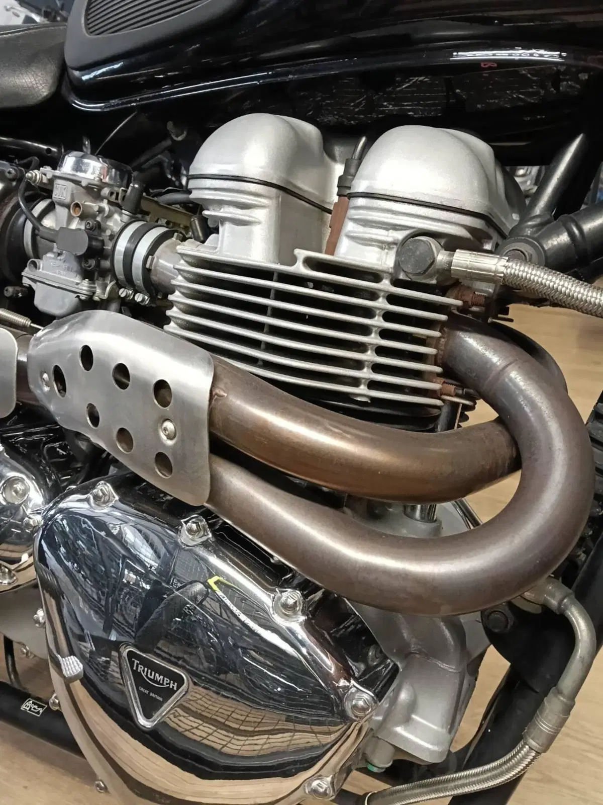 Triumph Bonneville T100 (2001 - 07) (5)