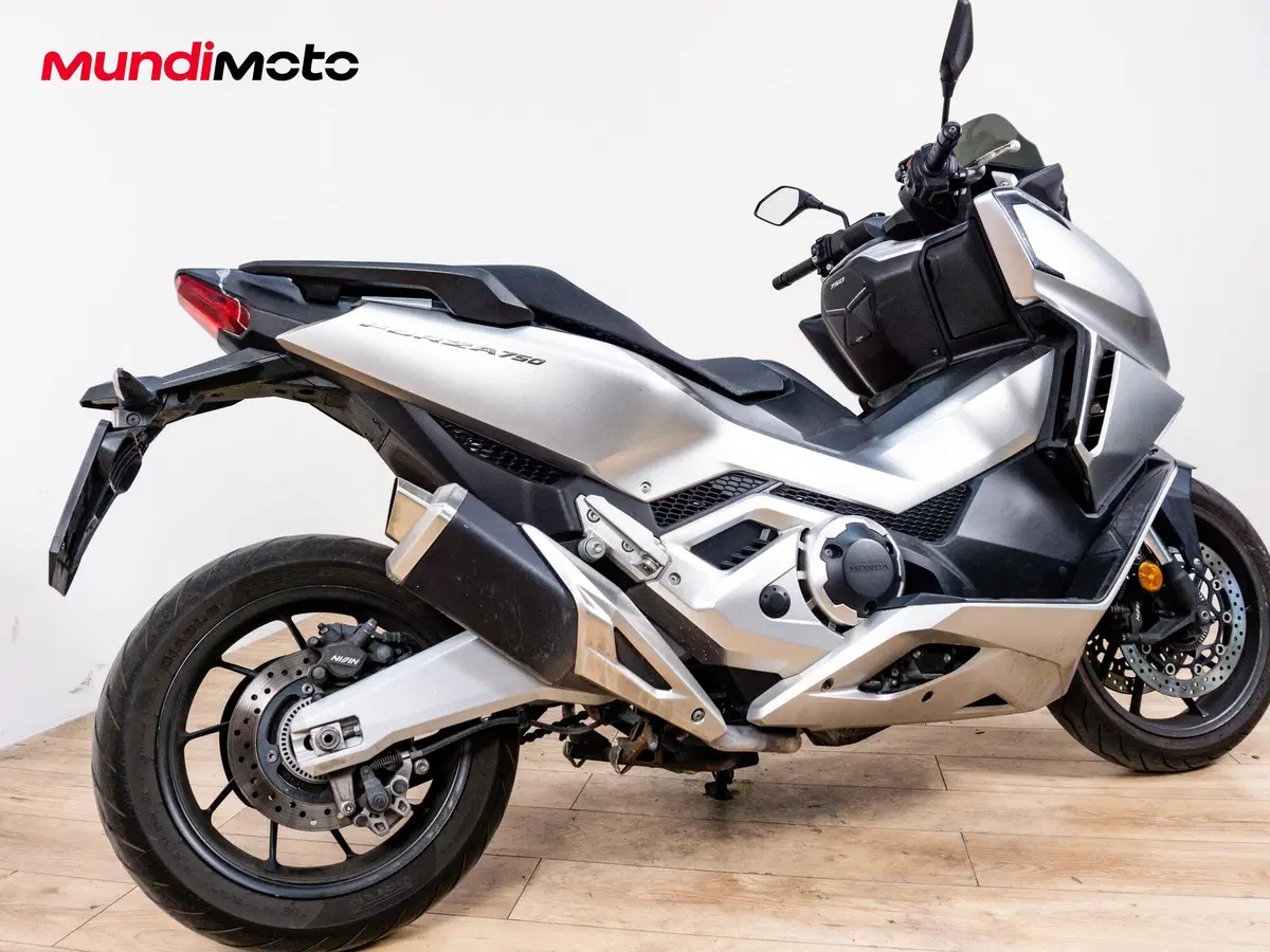 Honda Forza 750 (2025 - 26) (3)