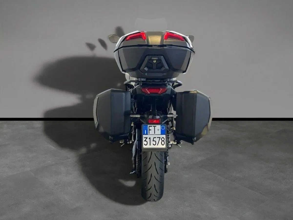 Yamaha Tracer 9 Y-AMT (2025 - 26) (4)