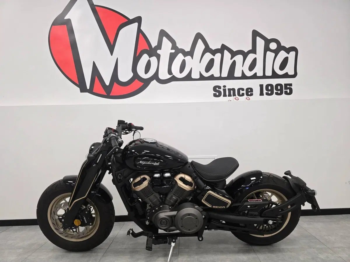 Benda Motorcycles Napoleon Bob 500 (2024 - 26) (2)