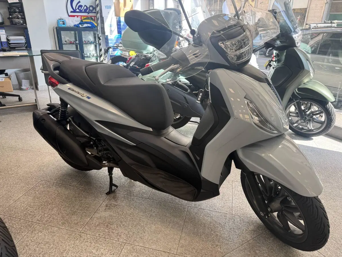 Piaggio Beverly 310 S (2025 - 26)