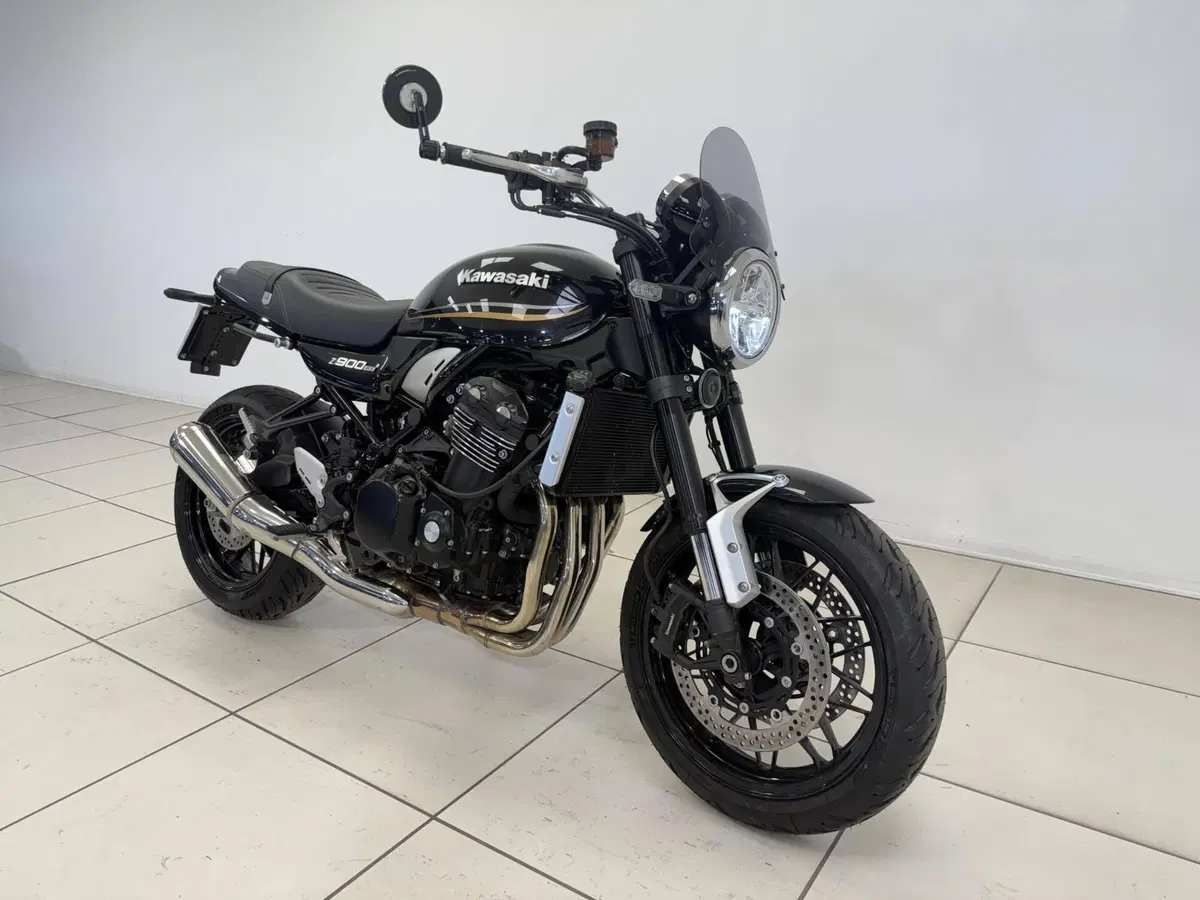 Kawasaki Z 900 RS (2018 - 20) (4)