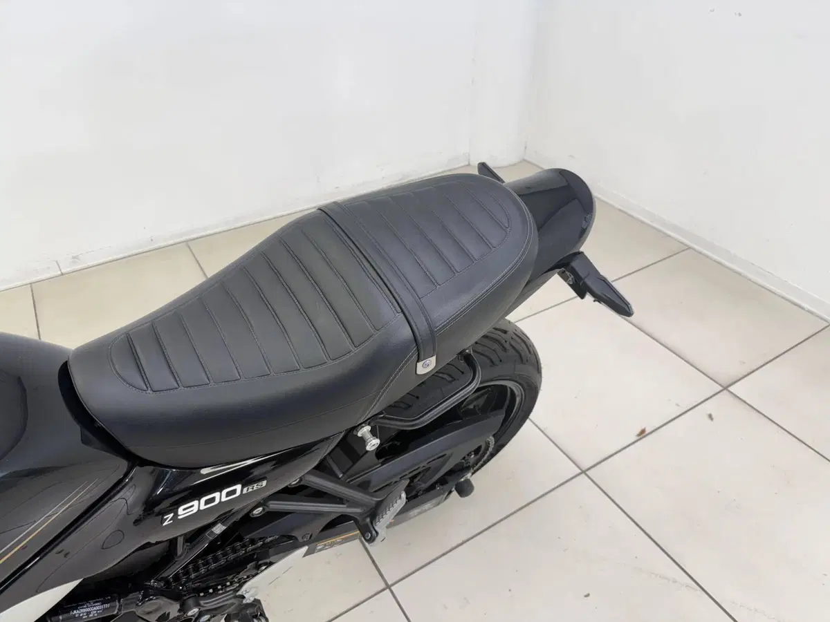 Kawasaki Z 900 RS (2018 - 20) (9)