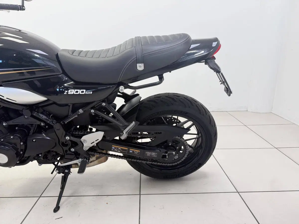 Kawasaki Z 900 RS (2018 - 20) (14)