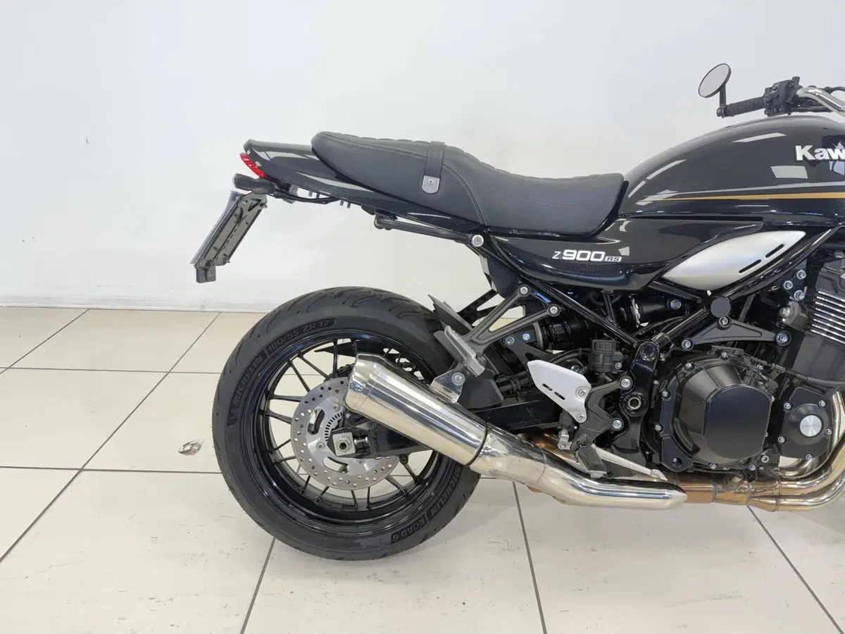 Kawasaki Z 900 RS (2018 - 20) (16)
