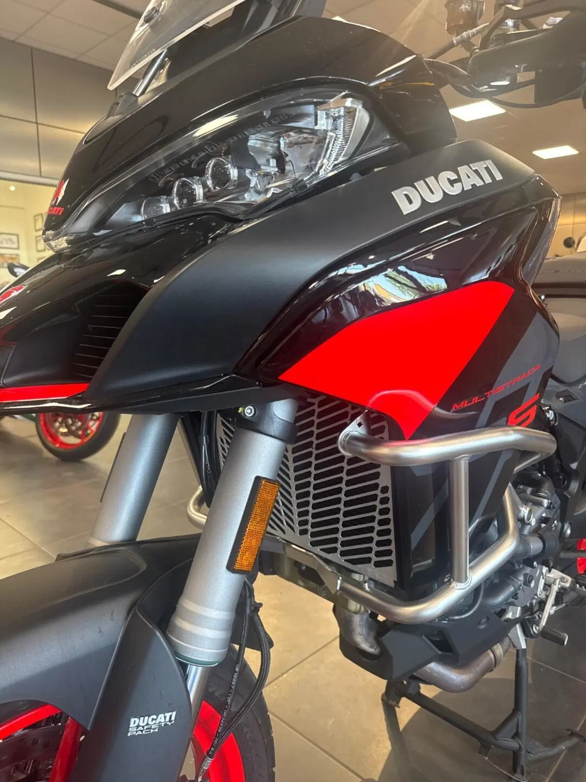 Ducati Multistrada V2 S (2022 - 24) (11)
