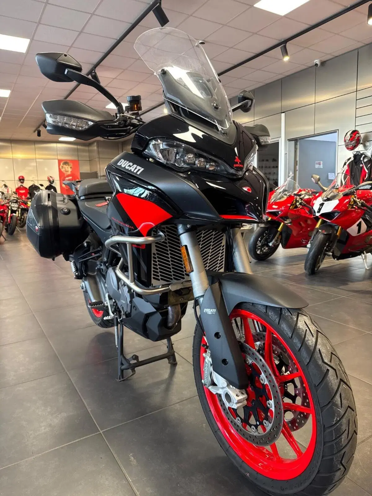 Ducati Multistrada V2 S (2022 - 24) (4)