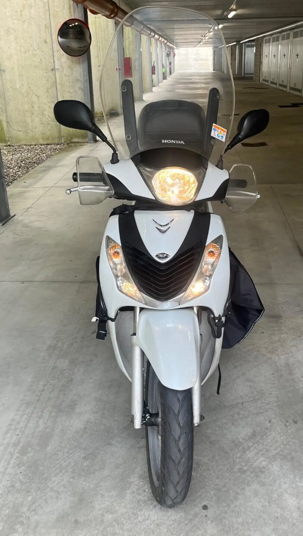 Honda SH 150i (2009 - 12) (3)