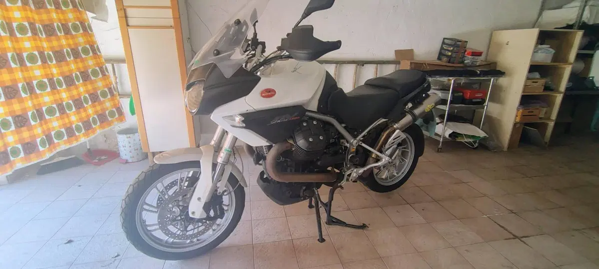 Moto Guzzi Stelvio 1200 8V (2011 - 16) (2)